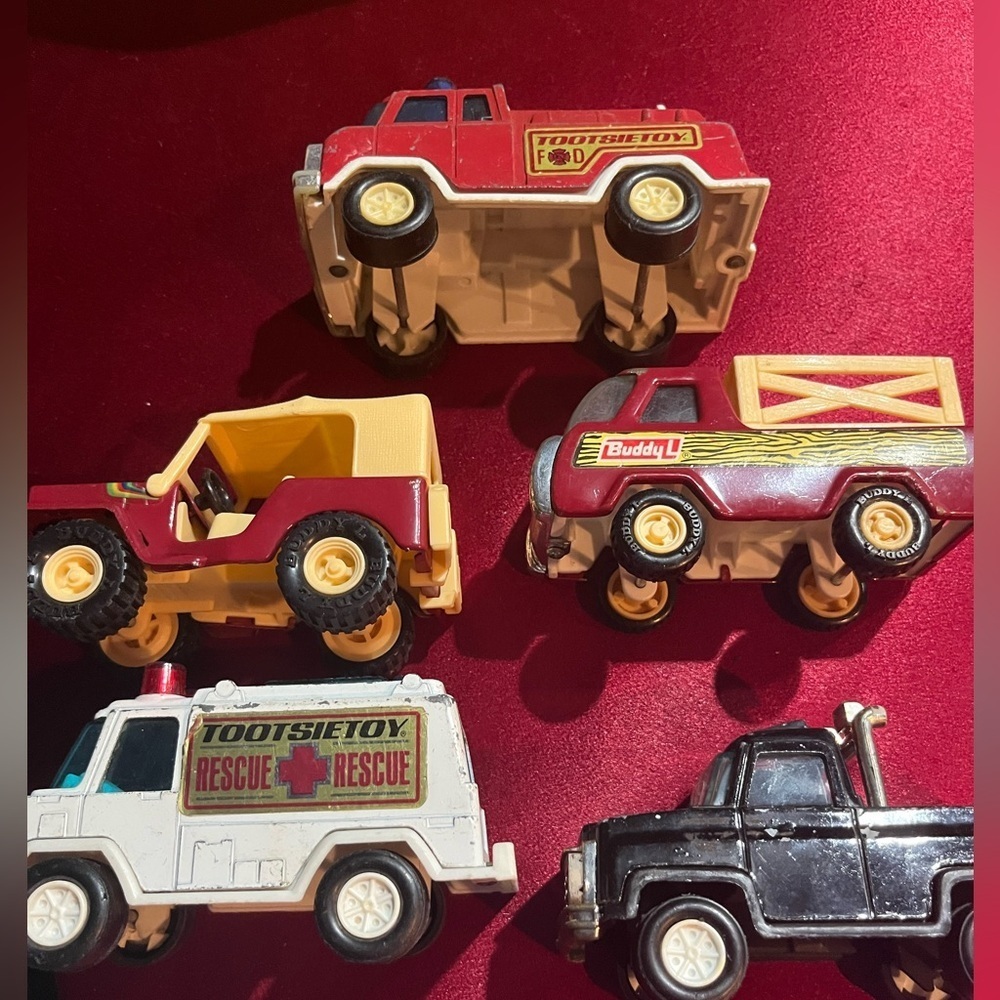 Vintage Tootsie Toy lot of 5  Truck Die Cast, 60s Japan 1970s